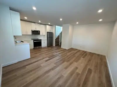 **2Beds 1Bath Pet Friendly Duplex Suite For Rent**