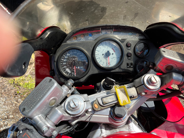 1995 Honda VFR 750 in Sport Touring in Vernon - Image 4