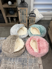 LuxurFurz Luxurious Cat and Dog Beds
