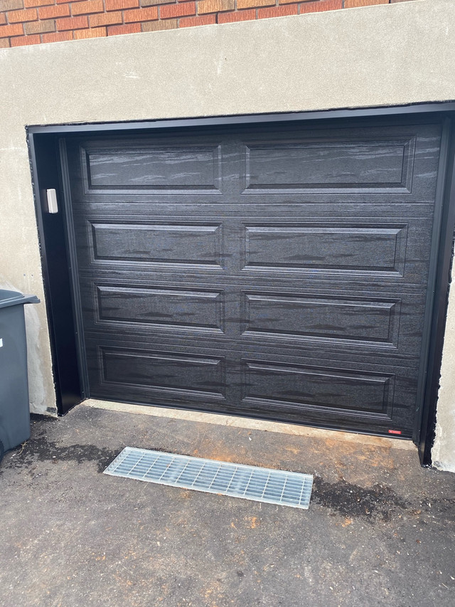 Installation moteur  dans Portes de garage et ouvre-portes  à Laval/Rive Nord - Image 3