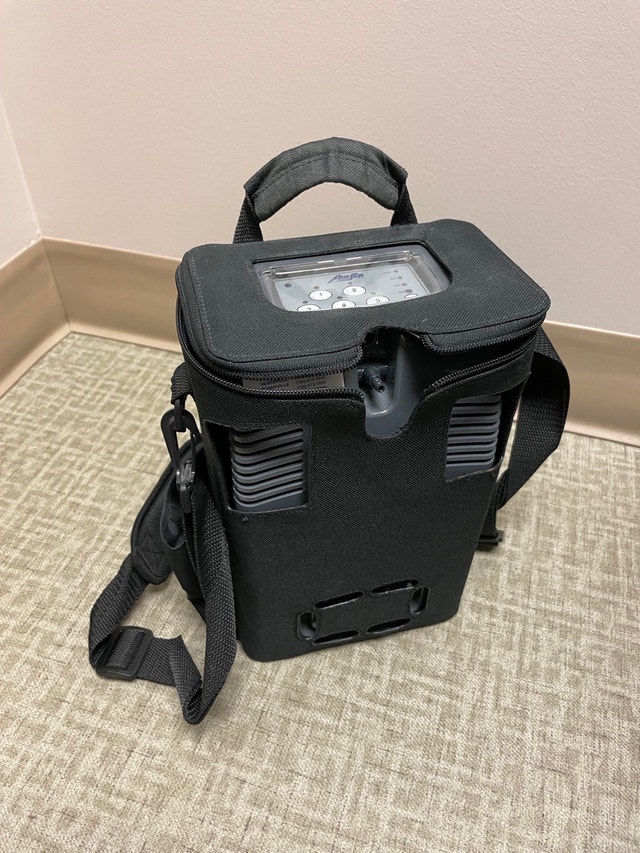 AirSep AS077 FreeStyle 5 Portable Oxygen Concentrator Health & Special Needs Edmonton Kijiji
