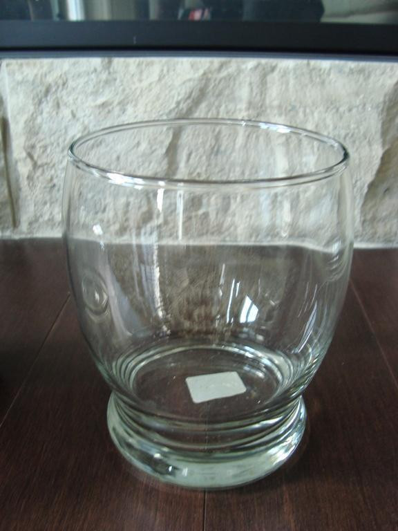 Set of 3 Glassware Items- Coffee Carafe, ase, Pyrex Dish $5/all in Kitchen & Dining Wares in Kitchener / Waterloo - Image 3