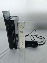 Black Wii with Controller + Nunchuck