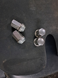 Wheel Nuts For Chev SUV Or Trucks