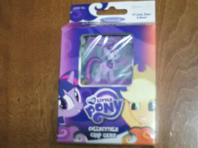 My Little Pony Card Game Twilight Sparkle & Applejack Theme Deck, View more