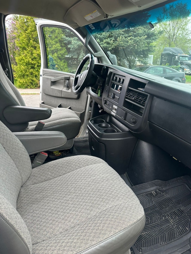 2017 GMC TRUCK — photo 5