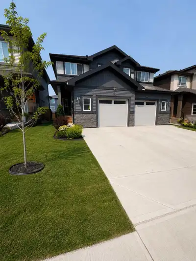 Beautiful 3-Bedroom Semi-Furnished Home for Rent Available from November 1st Beautiful 3-bedroom, 2....