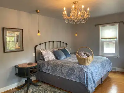 Beautiful short term rental in Gimli for vacation or getaway, View more