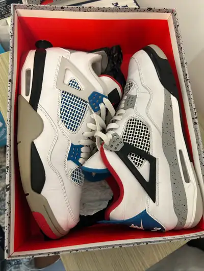 Jordan 4, View more