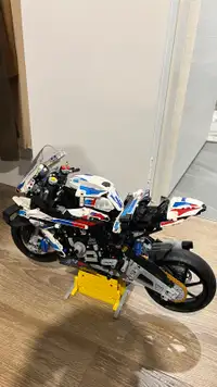 lego- BMW moto completed 