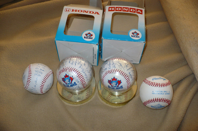 toronto blue jays baseballs in Arts & Collectibles in Mississauga / Peel Region