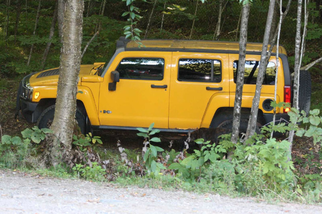 2006 H3 HUMMER in Cars & Trucks in Ottawa