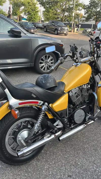 Excellent condition, recently fully serviced, enjoy this summer with one of the classics that will s...