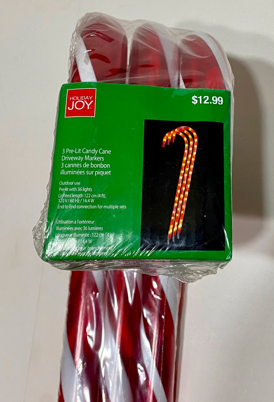 NEW Set of 3 Outdoor Light Up Candy Canes in Outdoor Lighting in Winnipeg - Image 2