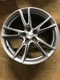 Camaro 20” wheels 5x120