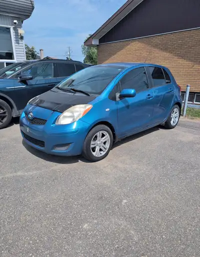 ☎️ TÉLÉPHONE SEULEMENT 367 545-0918 Toyota Yaris 2010 avec 101 000 km seulement. Vente de succession...