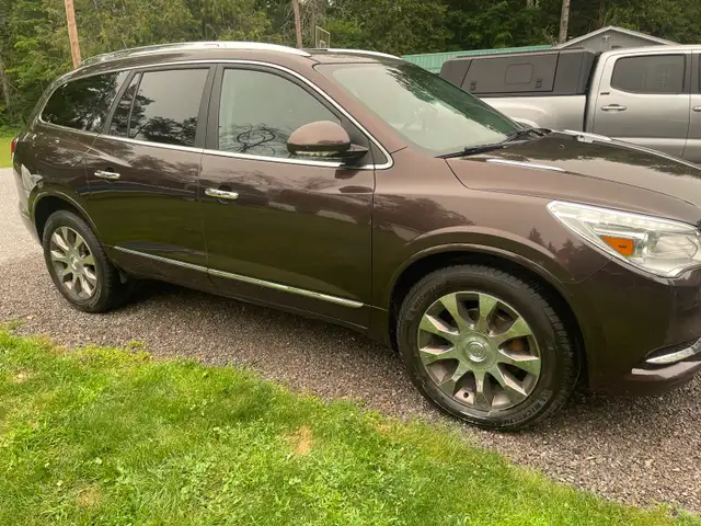 2017 Buick Enclave. 518514683601889281