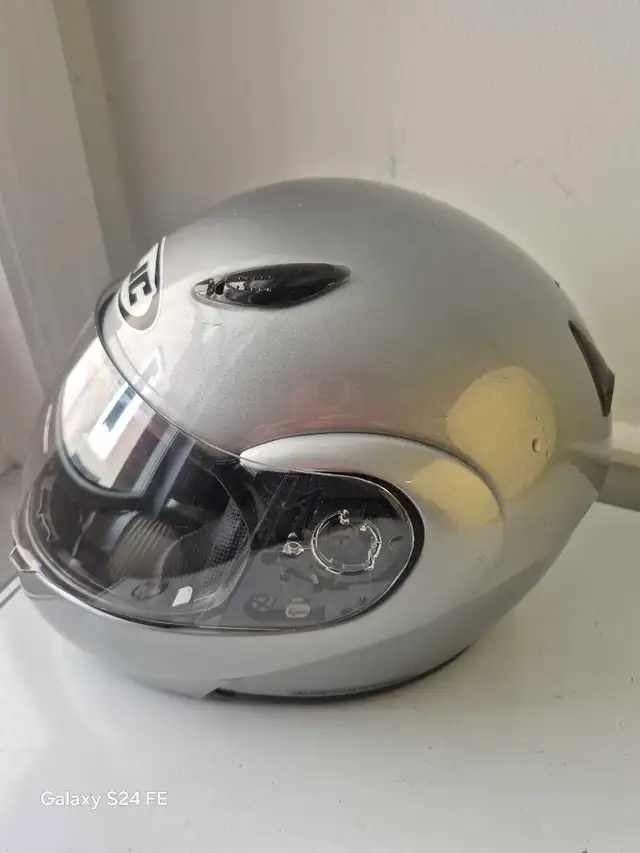 HJC Helmet in Motorcycle Parts & Accessories in Hamilton - Image 3