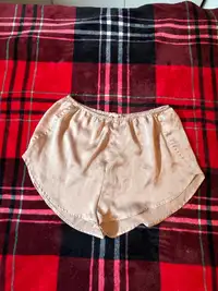 Women’s garage silk pyjama pants size medium 
