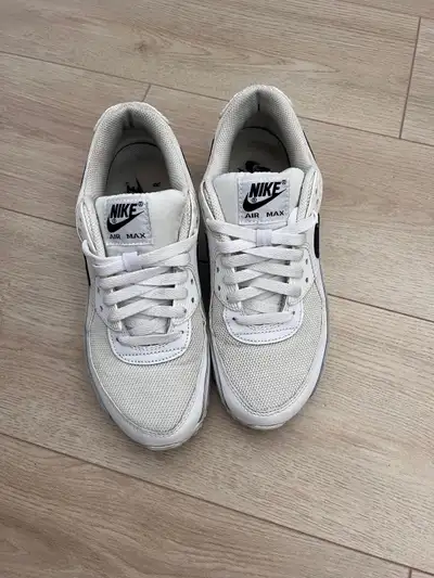Air Max 90 Nike femme Grandeur 9 75$