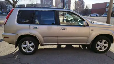 Nissan X-trial 2006 Couleur Beige Usagé Automatique Essence 4 cylindre Kilométrages 215.000 Carrosse...