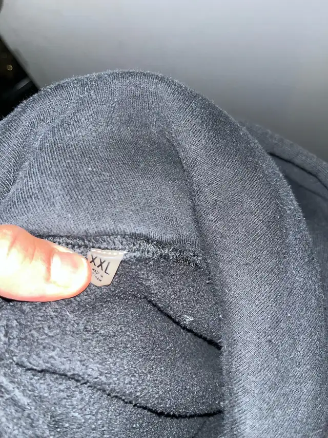 Essentials Hoodie XXL in Men's in City of Toronto - Image 6