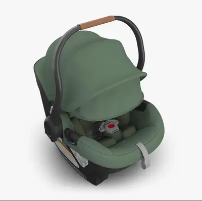 UPPAbaby Aria Infant Car Seat + Base – Green Excellent Conditio, View more