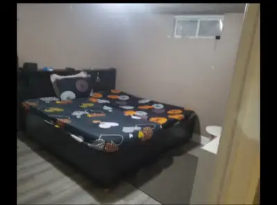 Female only Brampton room for rent