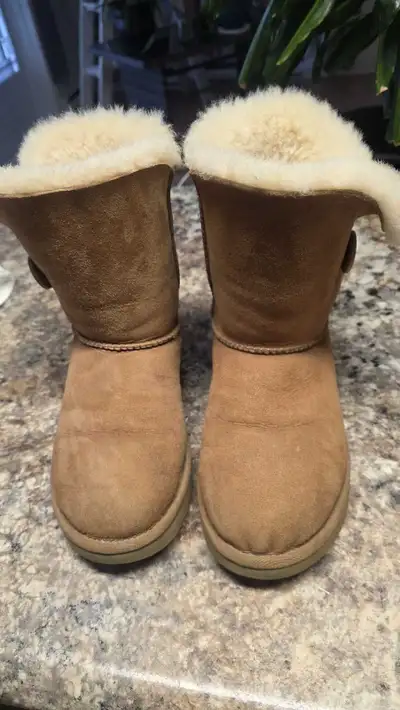 Size seven in excellent condition