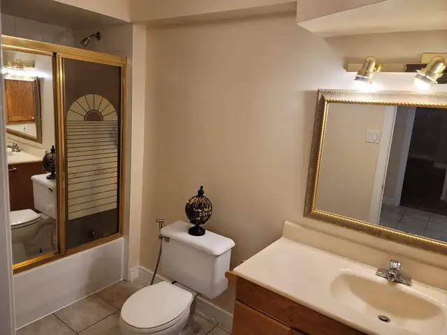 BASEMENT FOR RENT in Long Term Rentals in Oshawa / Durham Region - Image 7