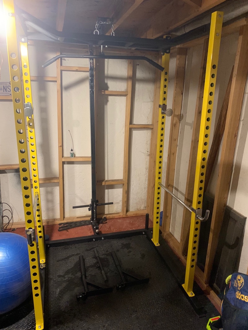 Squat rack with lat pulldown 450 obo Exercise Equipment Oakville / Halton Region Kijiji