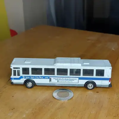 1995 Road Champs MTA New York City Bus - 1/87 Scale - $35.00, View more