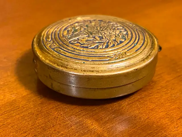 Vintage Pompeian Bloom Compact Cosmetics Case Rouge Makeup Tin in Arts & Collectibles in Oshawa / Durham Region - Image 5