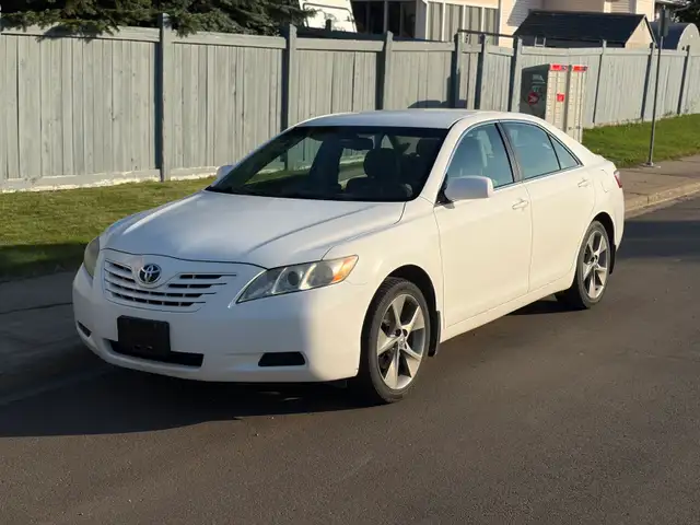 2009 Toyota Camry LE!