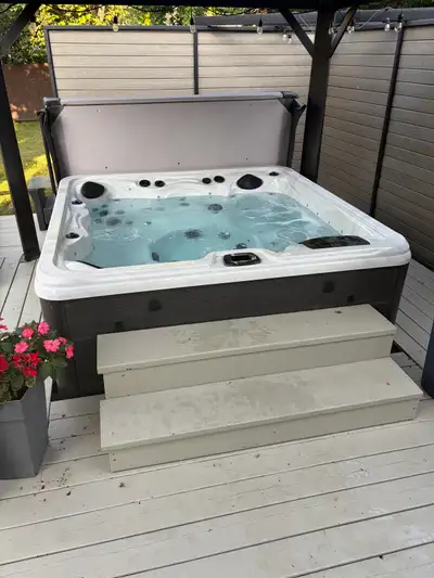 spa signature , View more