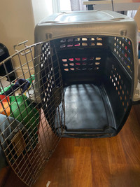 xxl dog kennel sell fast! Normal wear and tear 