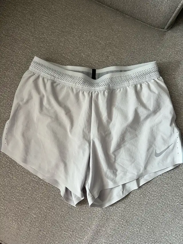 Nike shorts  in Women's - Bottoms in City of Toronto - Image 2