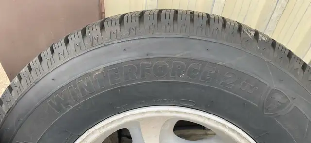 Winter force snow tires 225/75/15 ( Pair ) in Tires & Rims in London - Image 4