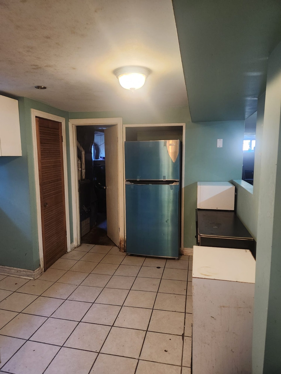 SPACIOUS 2-BEDROOM BASEMENT FOR RENT – SCARBOROUGH 4