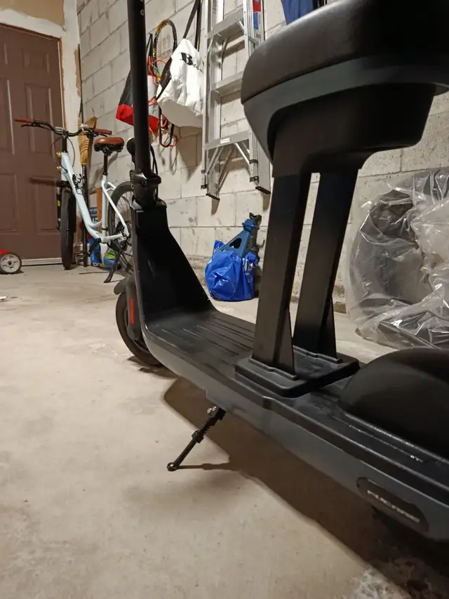 Fucare HU3 Pro Scooter - Seated **Long Range** in eBike in Markham / York Region - Image 4