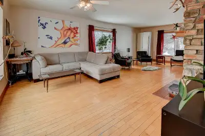 Grande maison à louer – Idéale pour famille et amoureux de la nature! Remplacement complet des fenêt...