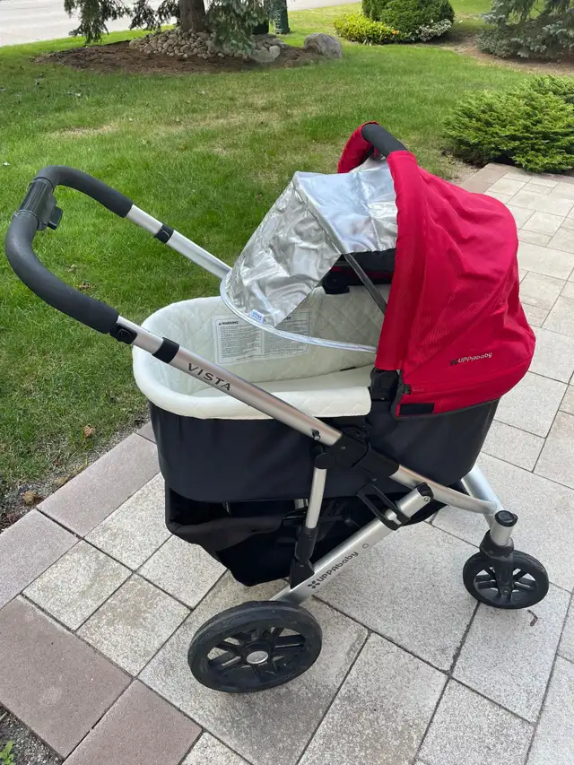 2013 Uppababy Vista Stroller, bassinet, and accessories in Strollers, Carriers & Car Seats in Mississauga / Peel Region - Image 6