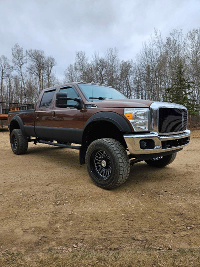 Ford f350 lifted loaded diesel 