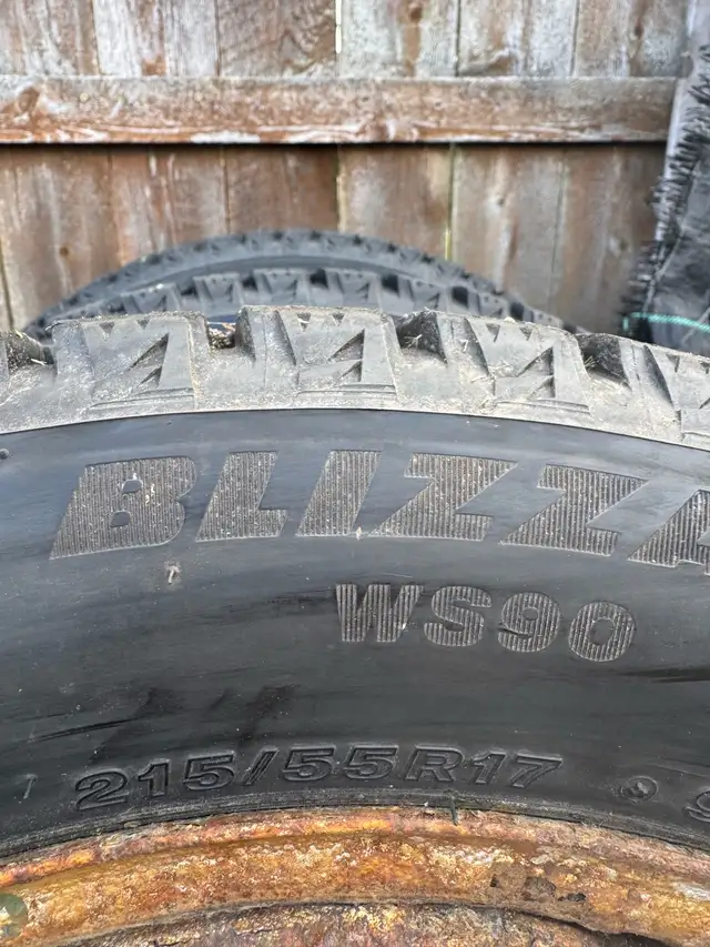 Bridgestone Blizzak winter tires 17 inch  215/55/R17 in Tires & Rims in Peterborough - Image 2