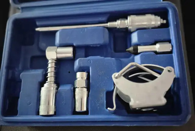 Orion Motor Tech Grease Gun Accessory Kit in Hand Tools in London - Image 3