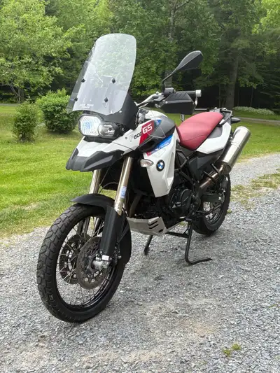 2010 BMW f800gs it has 48,250km just MVI, has hand ￼guards,heated grips ￼ABS brakes,LED head lights,...