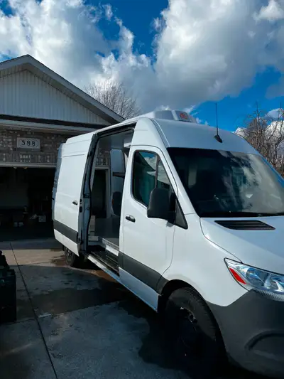 High top Sprinter van upfitted for reefer; fresh or frozen down to -17.5 degrees Celsius. 94k kilome...