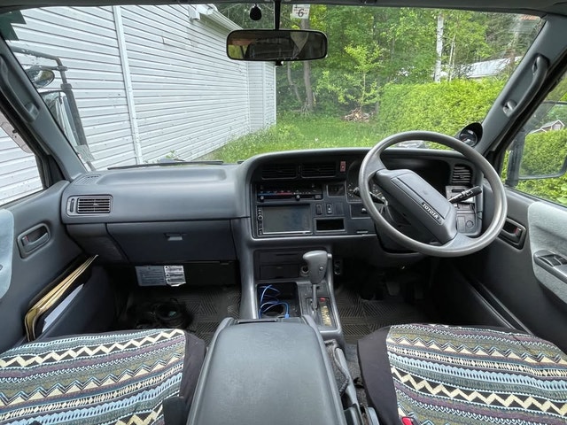 Camper/Van Toyota Hiace Supercustom 4WD — photo 5
