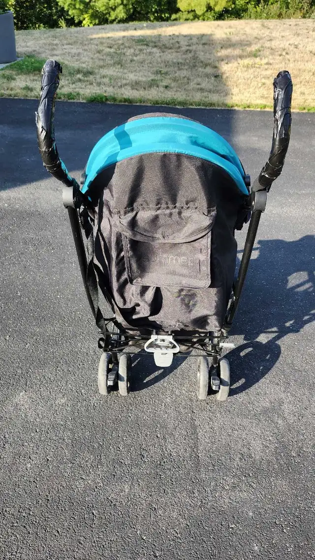Stroller in Strollers, Carriers & Car Seats in Ottawa - Image 3