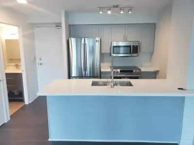 1+1 Bedroom with Parking and Locker $2600 @ 81 Navy Wharf Crt